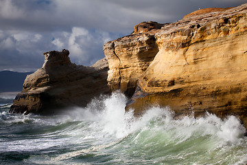 Image showing Oregon Coast landscape with rough seas