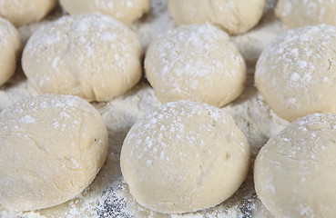 Image showing Uncooked bread rolls