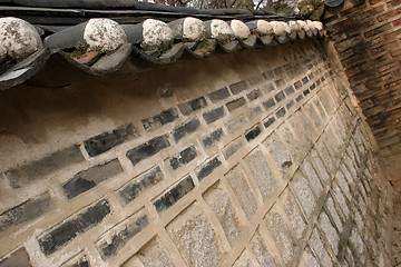 Image showing Korean wall at a palace