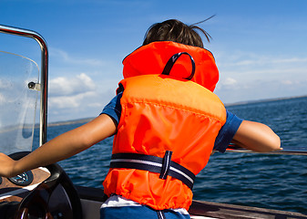 Image showing Child with life vest