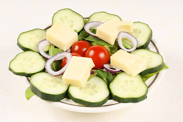 Image showing Mixed salad with cheese