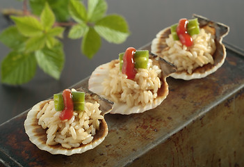 Image showing Brown rice with green bean and red dressing