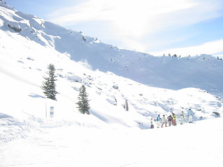 Image showing Skiers waiting