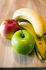 Image showing Apples and Bananas