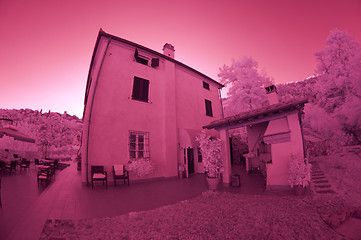 Image showing Infrared Picture of a Agriturismo in Tuscany