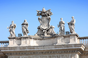 Image showing Statues on top of a St. Peter's Basilica