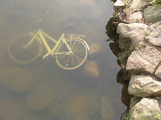 Image showing Abandoned bike.