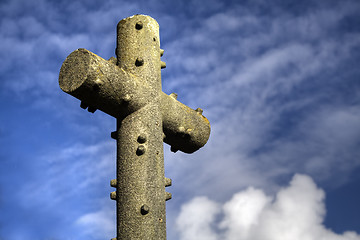 Image showing A stone cross