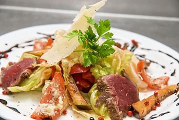 Image showing salad with roast beef