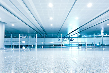 Image showing walkway of airport