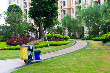 Image showing cleaning cart