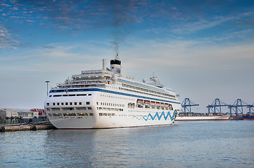 Image showing Cruise II