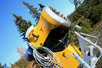 Image showing Snow machine