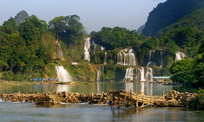 Image showing Detian Waterfall