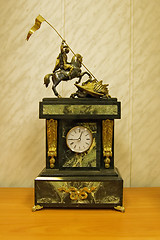 Image showing Clock with a sculpture