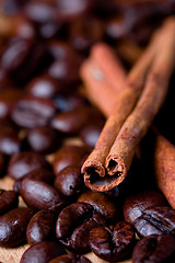 Image showing coffee beans and cinnamon sticks