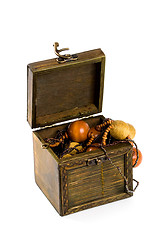 Image showing wooden box with fashion beads