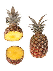 Image showing Whole and half pinapple