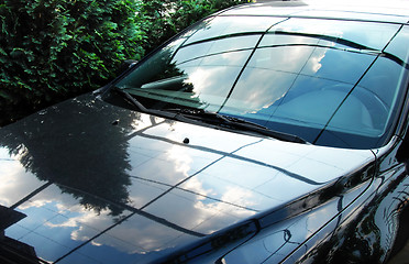 Image showing Shining car