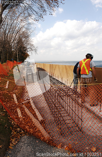 Image of Construction on the lake.