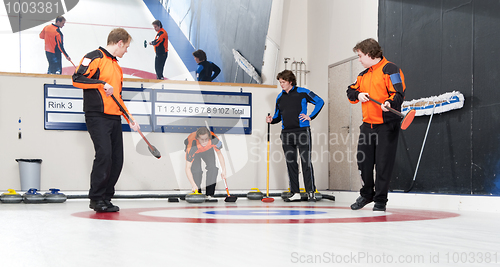 Image of Curling