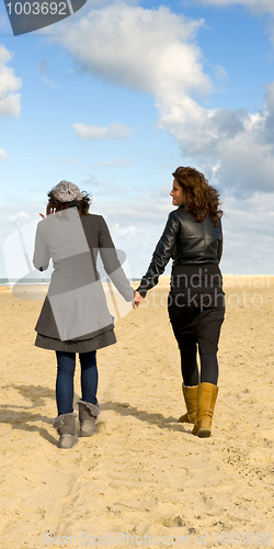 Image of Girlfriends on beach
