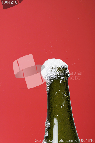 Image of Opening champagne bottle