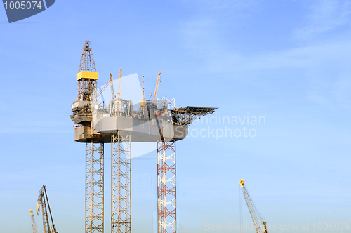 Image of Oil rig construction