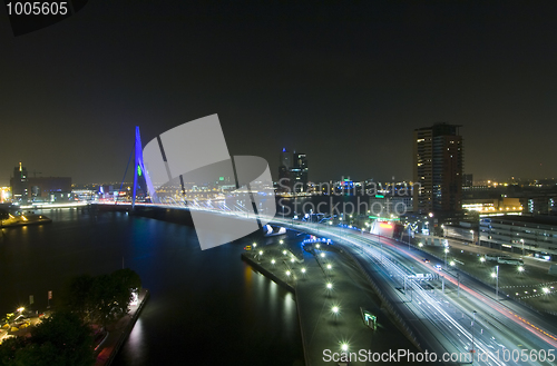 Image of Erasmus Bridge at night