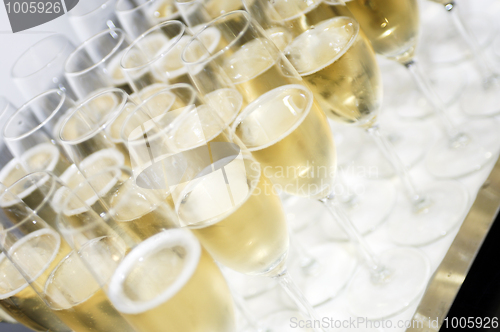 Image of Tray with champagne glasses