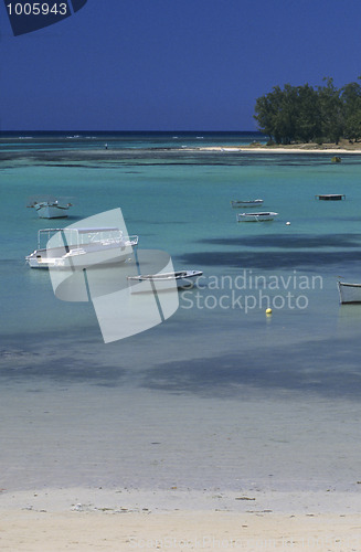 Image of lagoon at Blue Bay, Mauritius Island