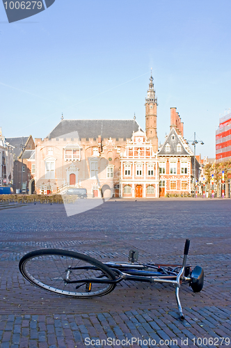 Image of Empty town square