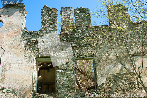 Image of ruins 