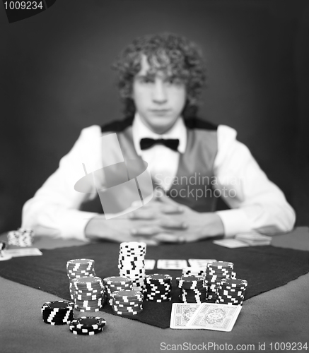 Image of Face the dealer