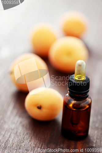 Image of apricot essential oil