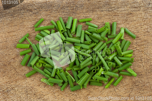 Image of fresh chives chopped