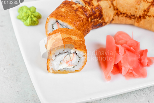 Image of omelette sushi