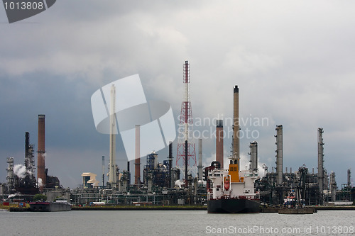 Image of Refinery in Antwerp with ship