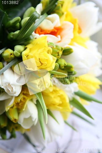 Image of daffodil wedding bouquet