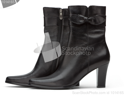 Image of Ladies short black boots