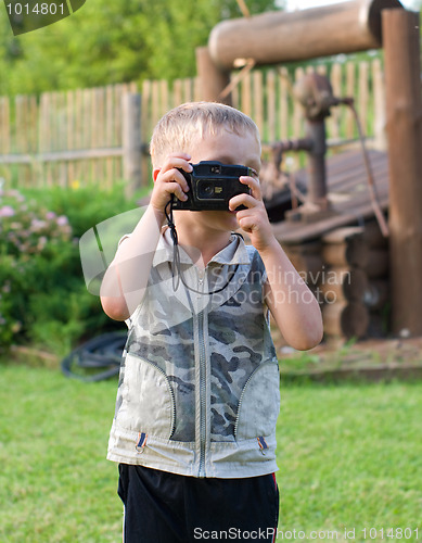 Image of The small photographer.