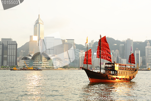 Image of Hong Kong harbour with tourist junk