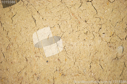 Image of cracked wall
