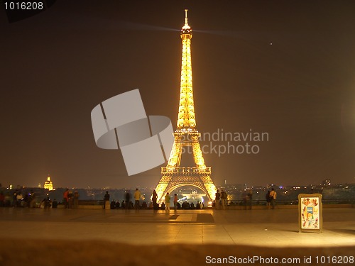 Image of Eiffel tower Tour at night