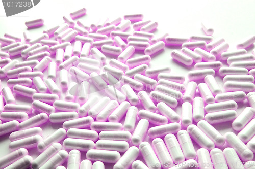 Image of violet generic capsules