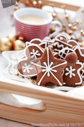 Image of gingerbreads with coffee