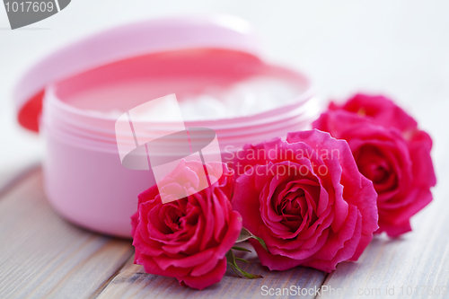 Image of box of luxury face cream