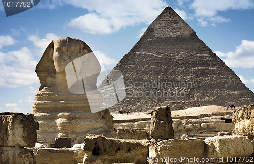 Image of Sphinx and Pyramid