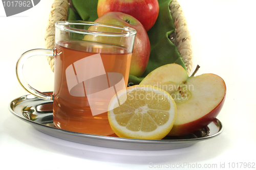 Image of Apple-lemon tea