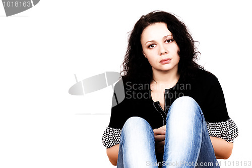 Image of brunet woman 